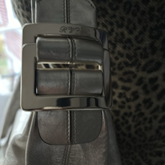 ROGER VIVIER GOLD LEATHER BAG - Picture 8 of 16